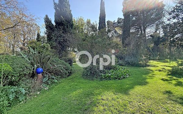 Maison à vendre    5 pièces •  Elne