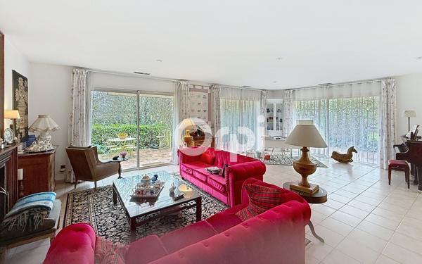 Maison à vendre    5 pièces •  Elne