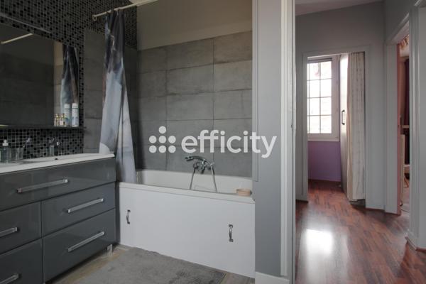 Maison 5 pièces - 85 m² Exclusivité efficity