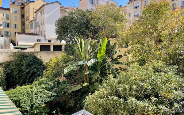 Appartement à vendre    4 pièces • 107 m2 Nice