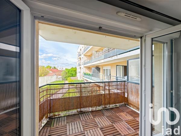 Appartement 2 pièces de 47 m² à Combs-la-Ville (77380)