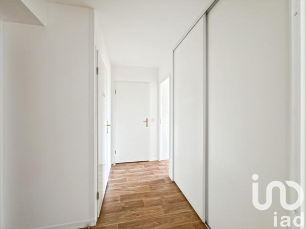 Appartement 2 pièces de 47 m² à Combs-la-Ville (77380)