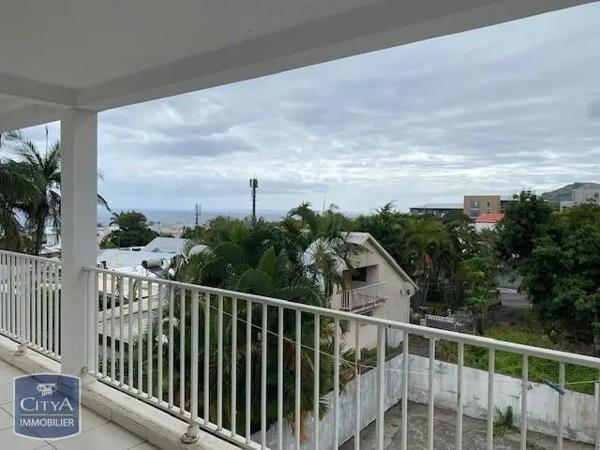 Appartement à louer 3 pièces 70.6m²