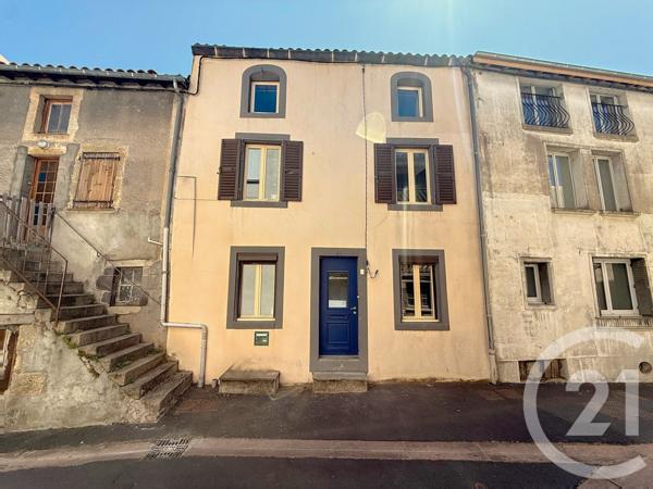 Maison à vendre  4 pièces - 92,38 m2 LES MARTRES DE VEYRE - 63