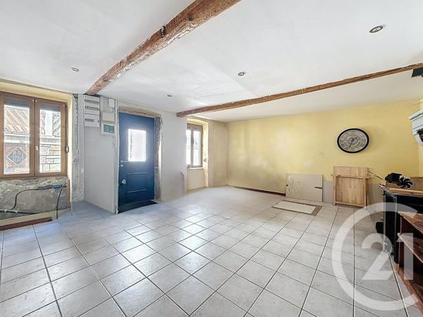 Maison à vendre  4 pièces - 92,38 m2 LES MARTRES DE VEYRE - 63