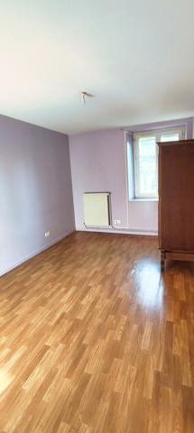 Bourg-Argental (42220) Bourg-Argental, Appartement T3 de 55m² en location non meublée