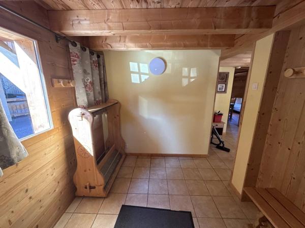 Chalet 168m² utile à La Plagne 1800 – Écrin alpin pour 11 convives avec jacuzzi & vue Mont Blanc