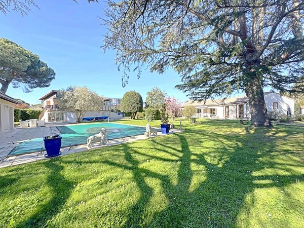 TOURNEFEUILLE - AUX PORTES DE LARDENNE - ENSEMBLE IMMOBILIER SUR UNE PARCELLE ARBORRE DE 2523 M². , Tournefeuille