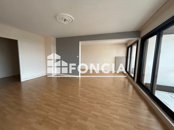Location Appartement 4 pièces 88.4 m² - 32 RUE DE LA LOIRE Gien 45500