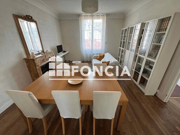 Location Appartement meublé 3 pièces 78.71 m² - 6 RUE JEANNE D'ARC Blois 41000