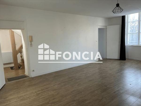 Location Appartement 3 pièces 70 m² - 4 ALLEE DU DR GASTELLIER Montargis 45200