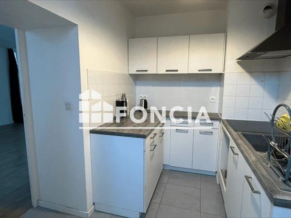 Location Appartement 3 pièces 70 m² - 4 ALLEE DU DR GASTELLIER Montargis 45200