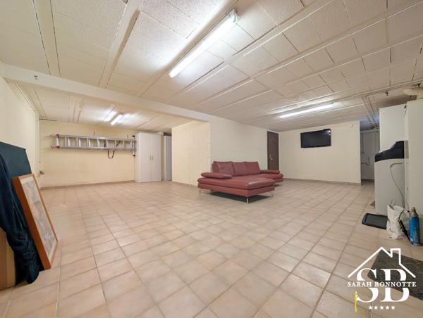 Blotzheim (68730) Maison raffinée, charme et modernité, beau terrain, EN IMPASSE