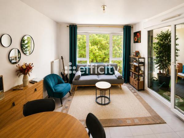 Appartement
         2 pièces
        - 38 m² 185 000 € *