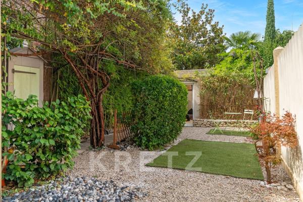 COURBEVOIE (92400) - COEUR DE VILLE - MAISON INDIVIDUELLE - SANS VIS-À-VIS - JARDIN PAYSAGER - CALME