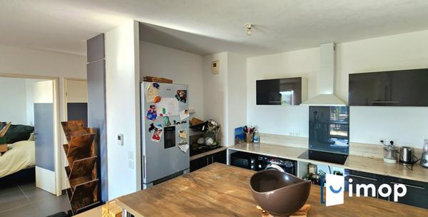 Beau 2 pièces avec grande terrasse