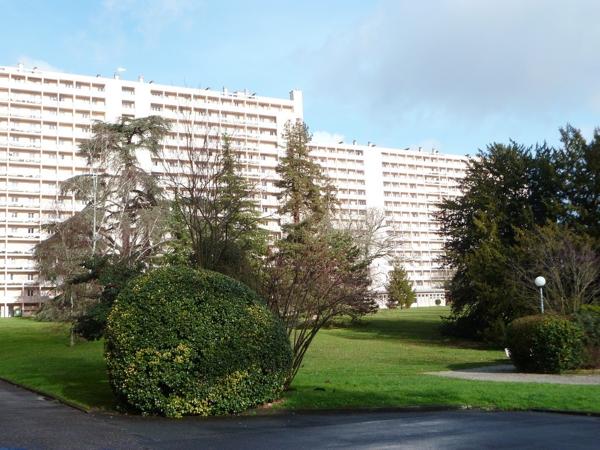 TALENCE - SUZON : APPARTEMENT T4 TRAVERSANT