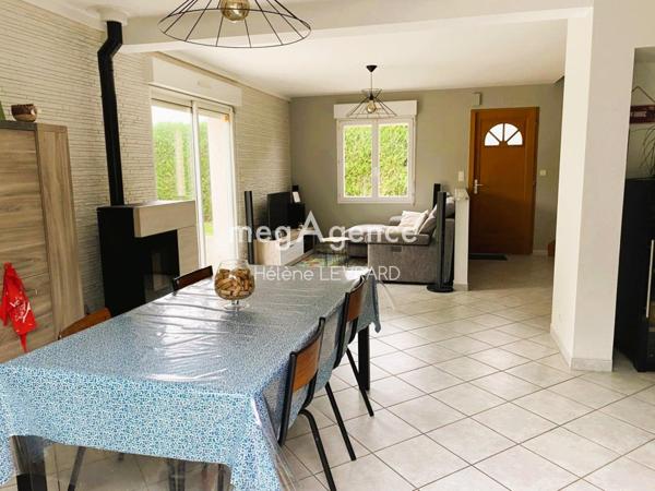 Maison à Sainte-Suzanne-et-Chammes, 53270 - 6 pièces 99m²