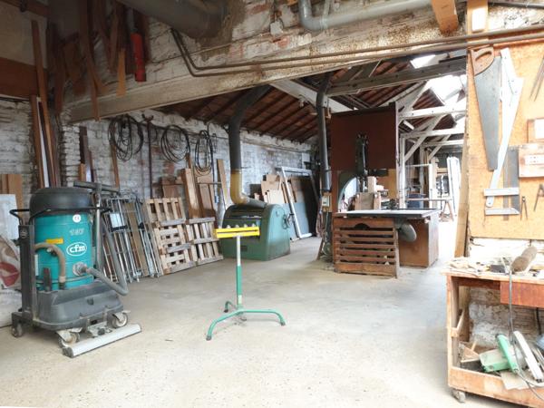 Fonds De Commerce - 500 m²