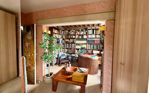 Appartement à vendre    5 pièces • 90 m2 Sète