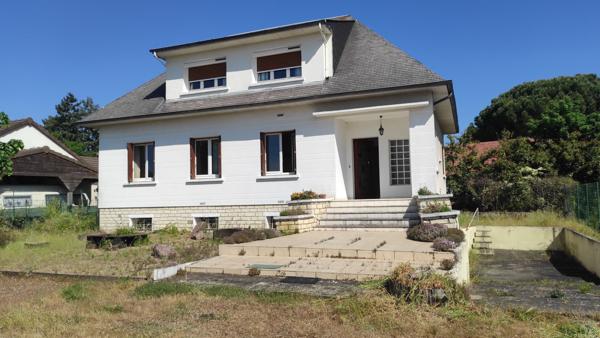 MAISON SUR SOUS-SOL - QUARTIER OUEST