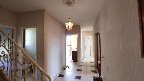 MAISON SUR SOUS-SOL - QUARTIER OUEST