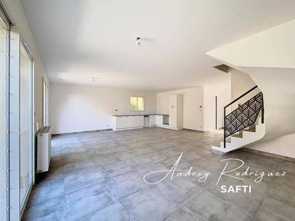 Maison jumelée neuve 2026 avec jardin