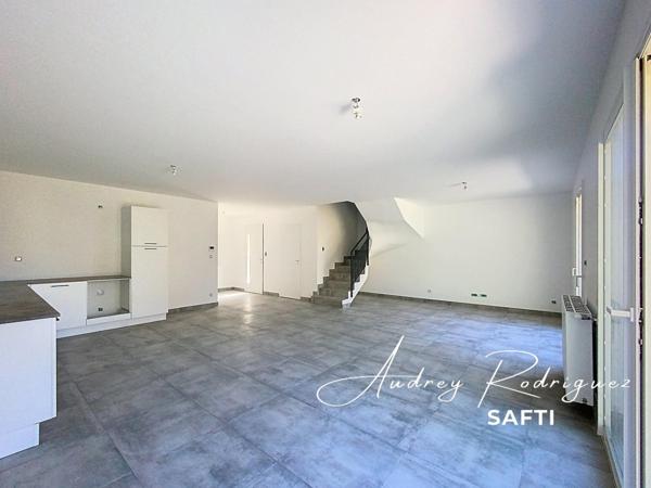 Maison jumelée neuve 2026 avec jardin