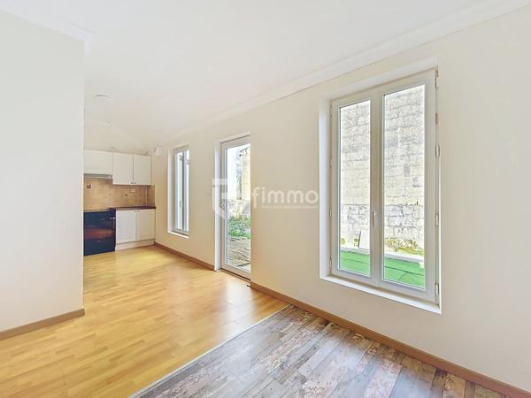 Maison de 4 pièces, 73 m² à Plonévez-du-Faou (29530)