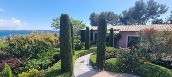 Exclusivité en Provence - 2 maisons vue mer - 10 pièce(s) 372 m2