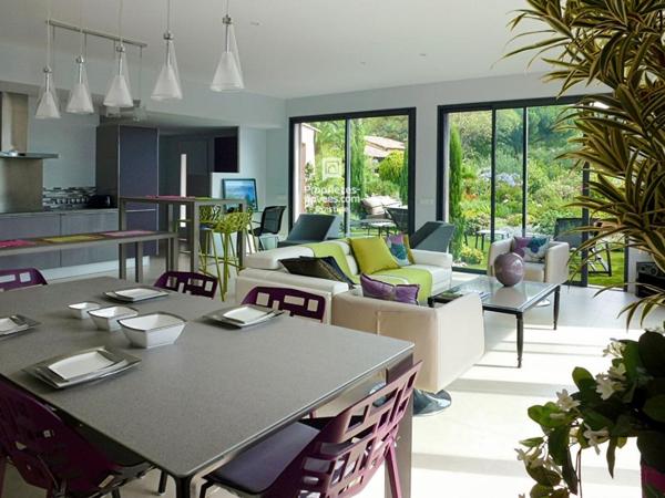 Exclusivité en Provence - 2 maisons vue mer - 10 pièce(s) 372 m2