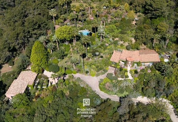 Exclusivité en Provence - 2 maisons vue mer - 10 pièce(s) 372 m2