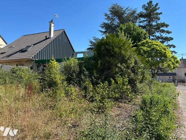 Terrain constructible d'une superficie de 500 m²