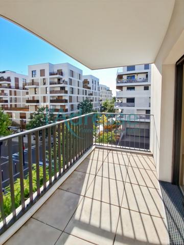 RUEIL-MALMAISON Plateau -belles prestations pour cet appartement S/O