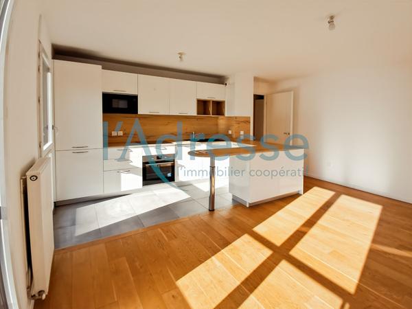 RUEIL-MALMAISON Plateau -belles prestations pour cet appartement S/O
