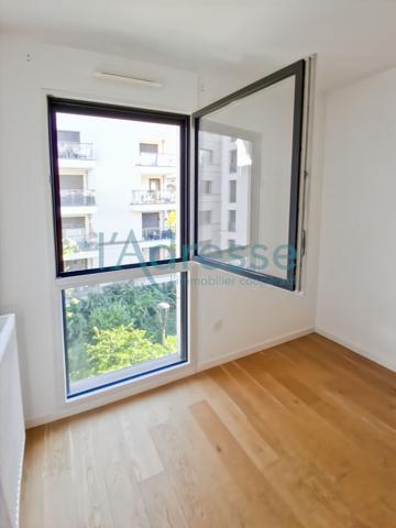 RUEIL-MALMAISON Plateau -belles prestations pour cet appartement S/O