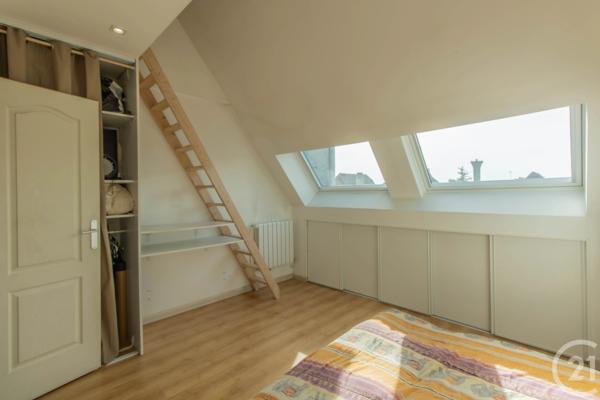 Maison à vendre  6 pièces - 106 m 2   AUBERGENVILLE  - 78