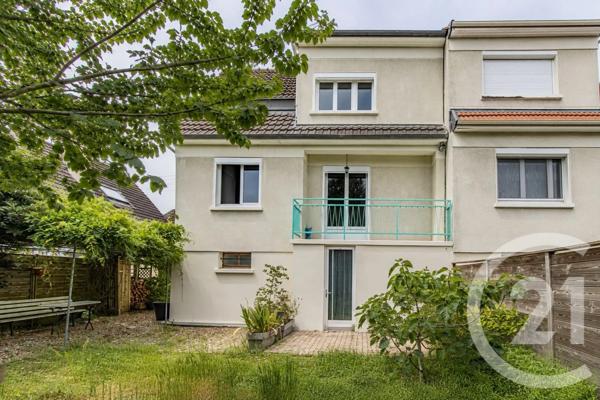 Maison à vendre  6 pièces - 106 m 2   AUBERGENVILLE  - 78