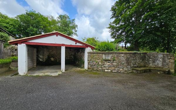 Maison à vendre    7 pièces •  Saint-Palais