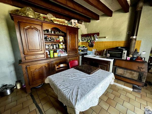 Maison de village 180 m², 2 logements.