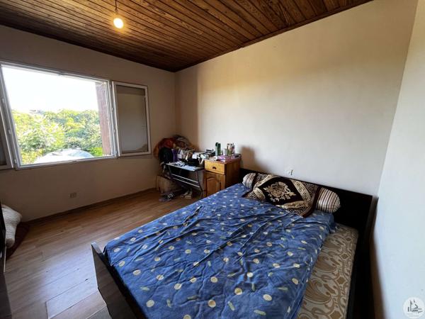 Maison de village 180 m², 2 logements.
