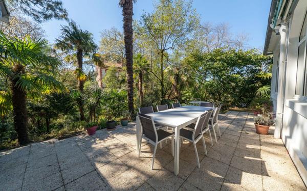 Appartement à vendre    4 pièces • 131,81 m2 Arcachon