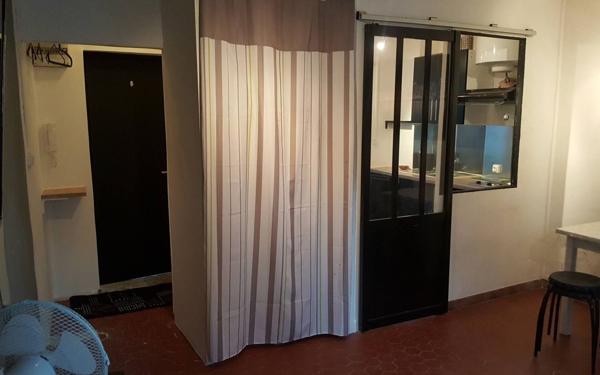 Appartement à vendre    1 pièce • 23,77 m2 Avignon