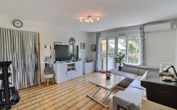 Appartement à vendre    2 pièces • 43,90 m2 Marseille 14