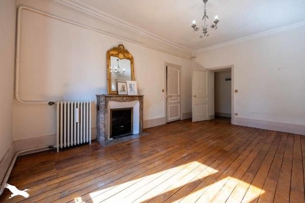 Appartement 249 990 € Bourges 5 p 137 m² DPE D