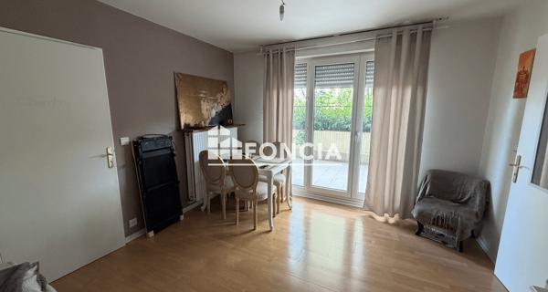 Location Appartement 2 pièces 36.77 m² - ÉVry-courcouronnes 91080