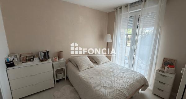 Location Appartement 2 pièces 36.77 m² - ÉVry-courcouronnes 91080