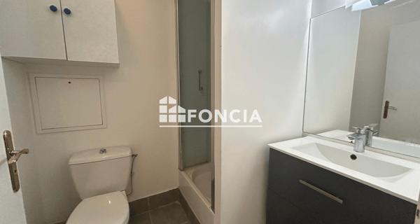 Location Studio 29.11 m² - Châtillon 92320
