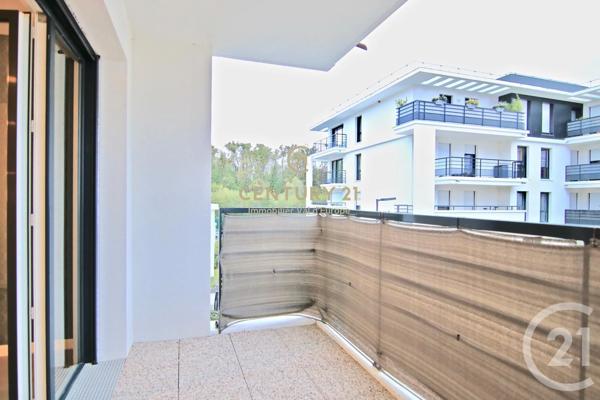 Appartement F2 à vendre  2 pièces - 41,60 m 2   OZOIR LA FERRIERE  - 77