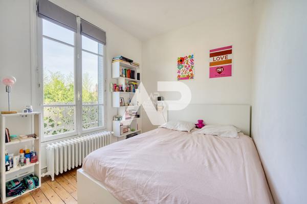 SEVRES RIVE DROITE - MAISON FAMILIALE 5 chambres 1 365 000 € **  - Référence  540-S